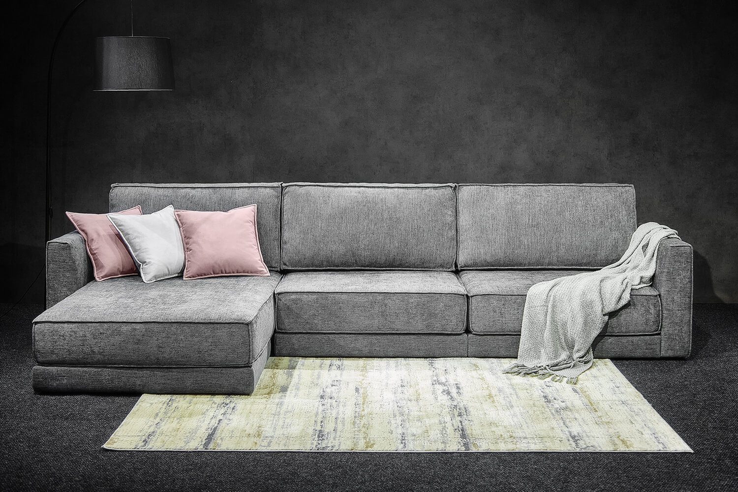 Alternative view of Colțar Roby