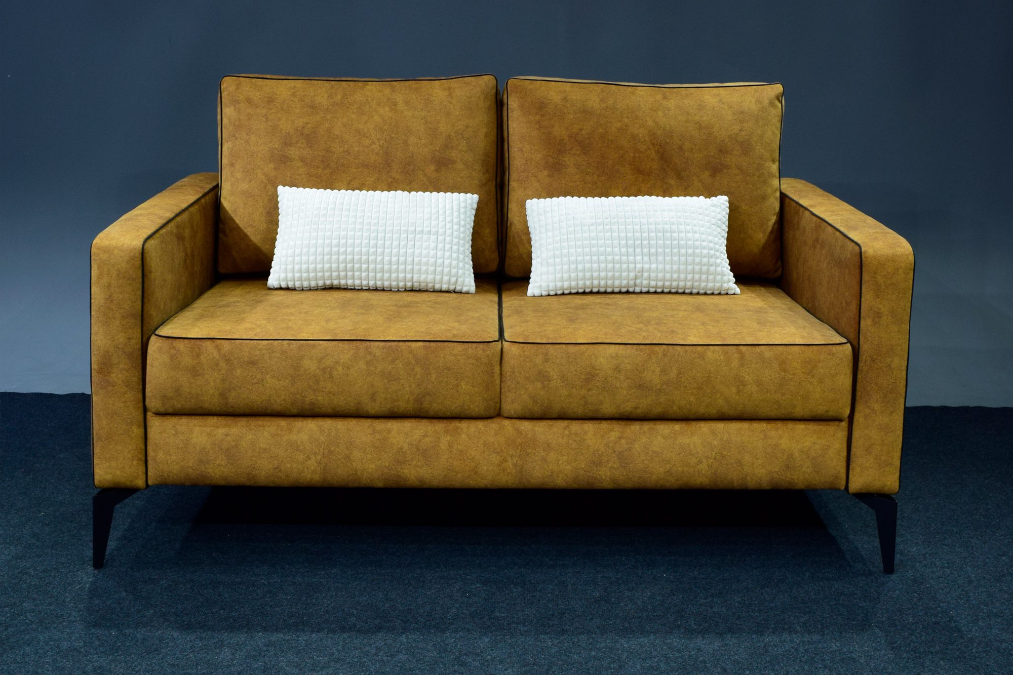 Alternative view of Canapea Joly Triple