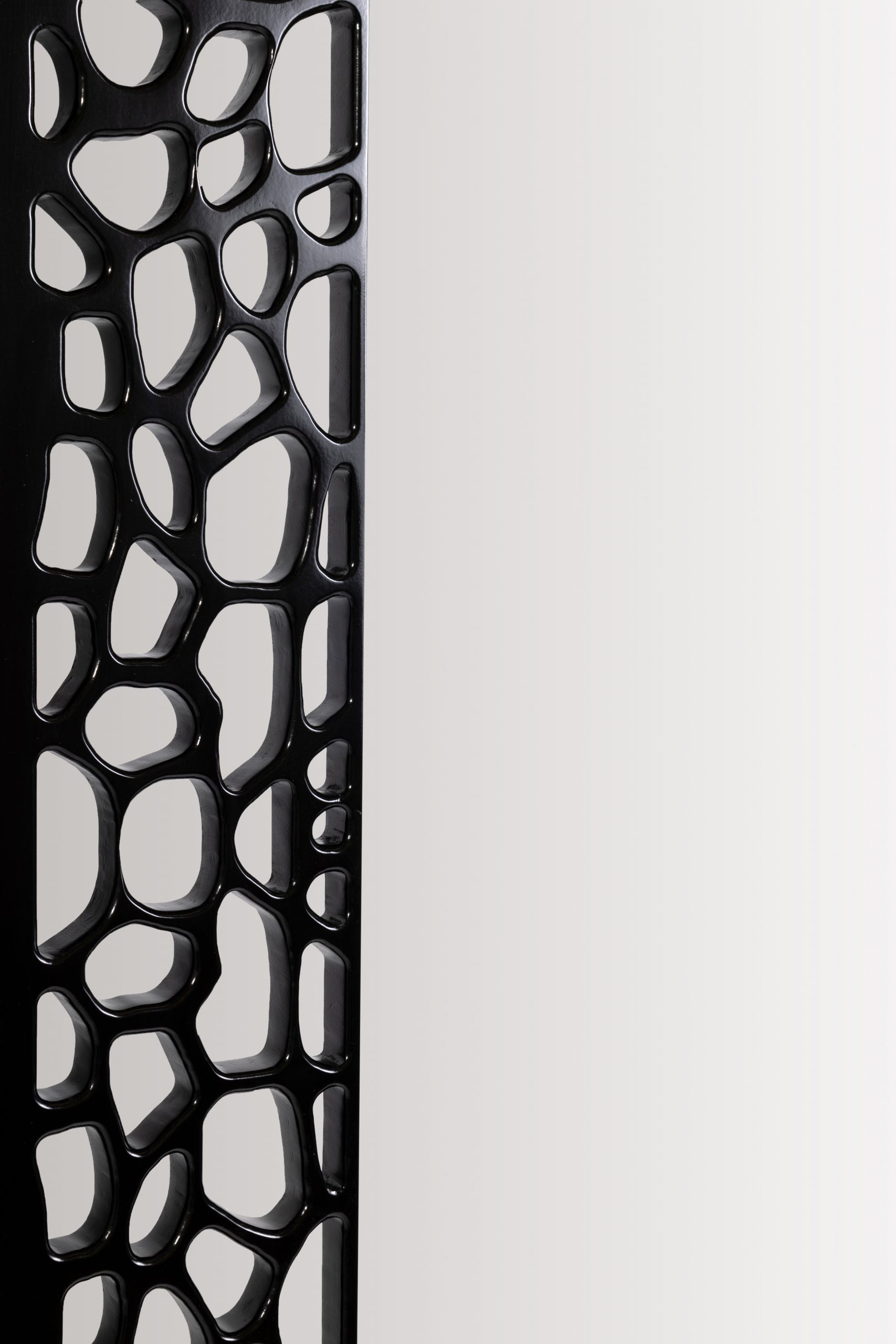 Alternative view of Oglindă Sahari Negru