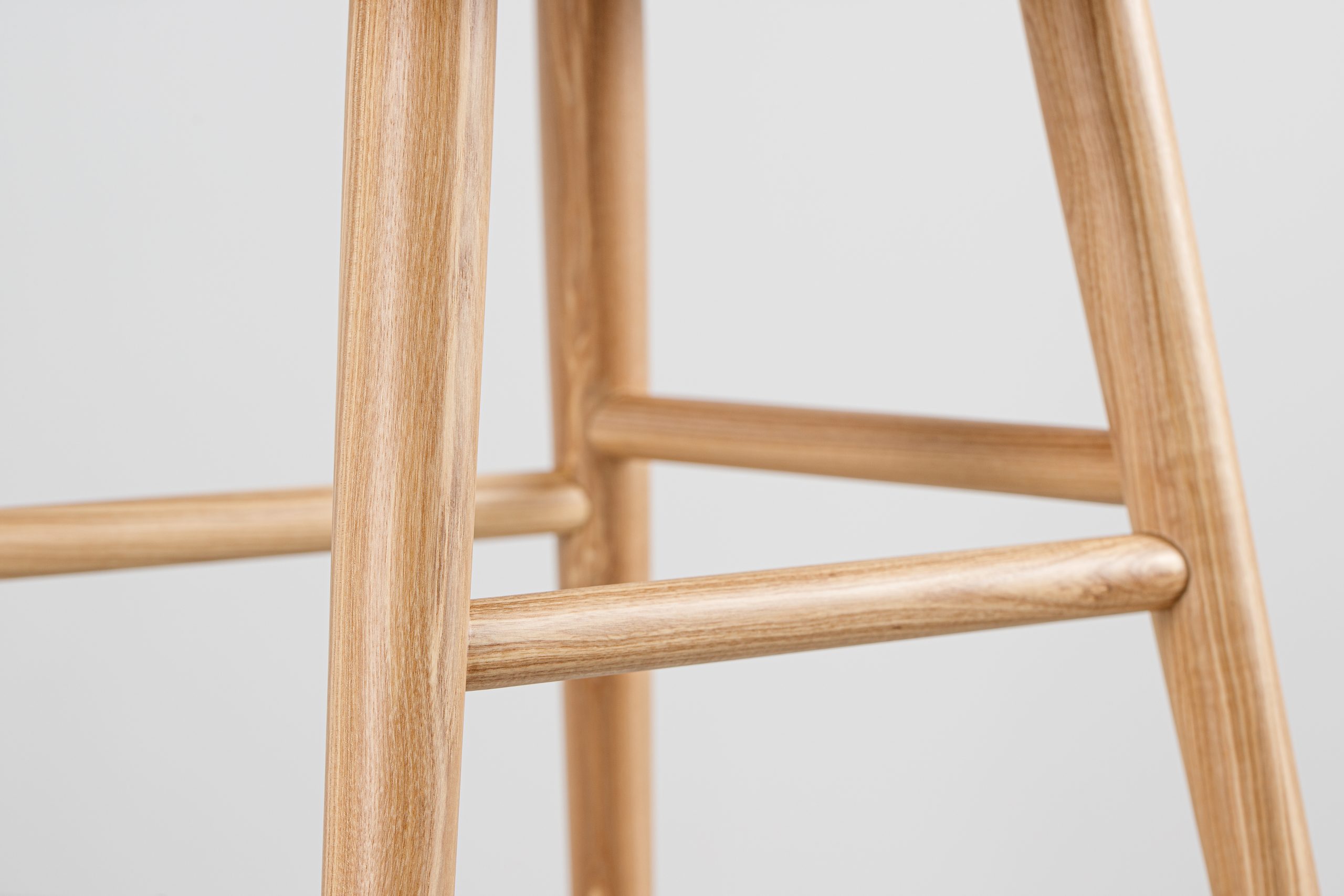 Барный стул со спинкой Anvil Ash — изображение 8