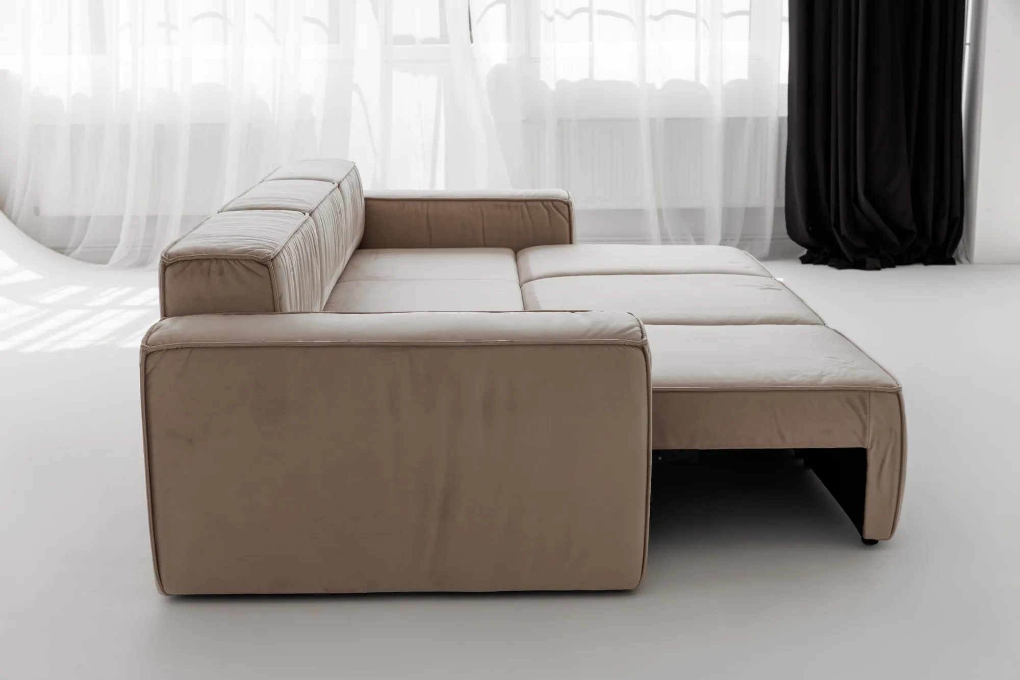 Alternative view of Canapea modulară spațioasă MODUS PUMA cu două mecanisme extensibile