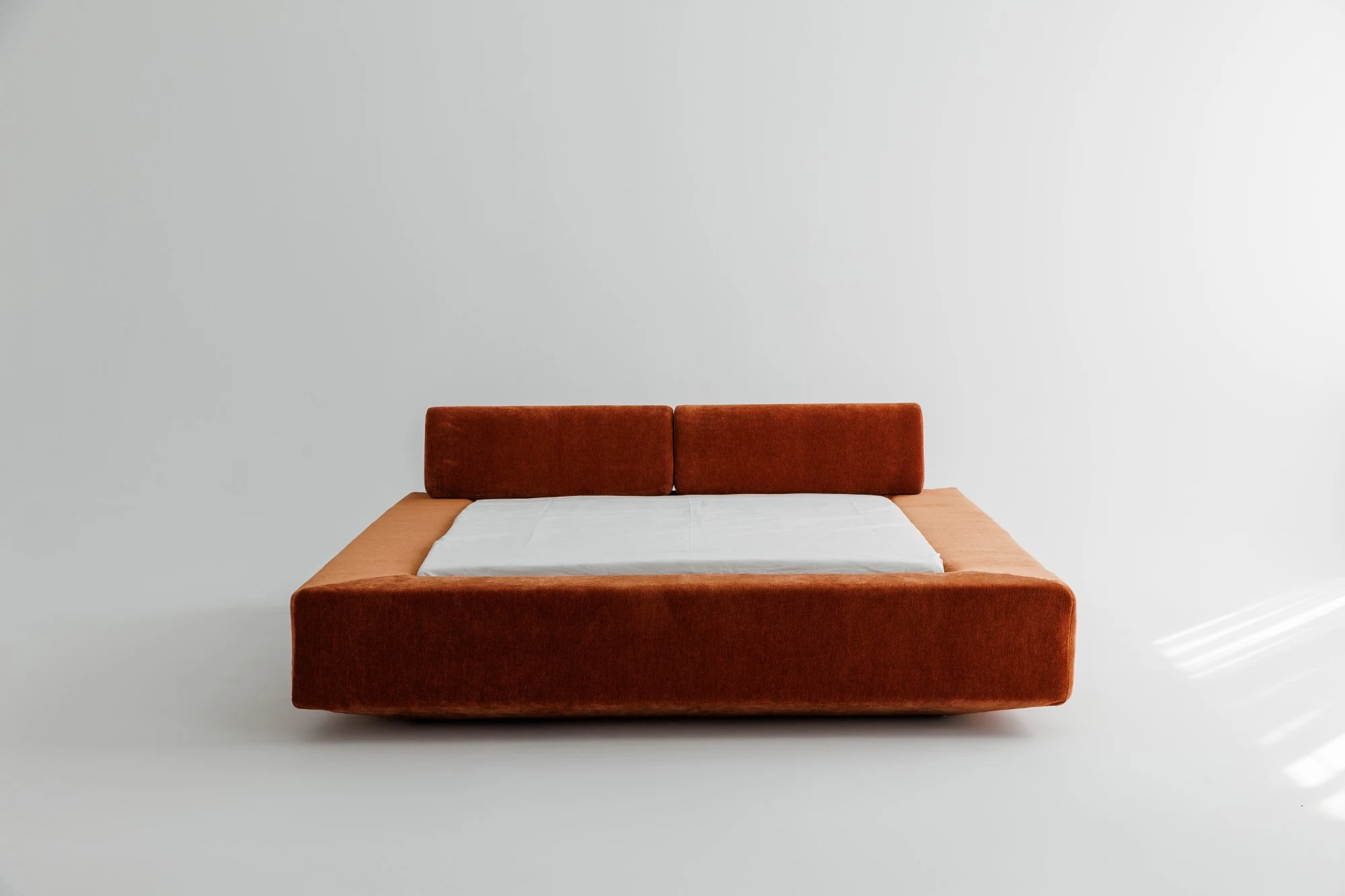 Кровать Terra — парящая элегантность и умная функциональность — изображение 9